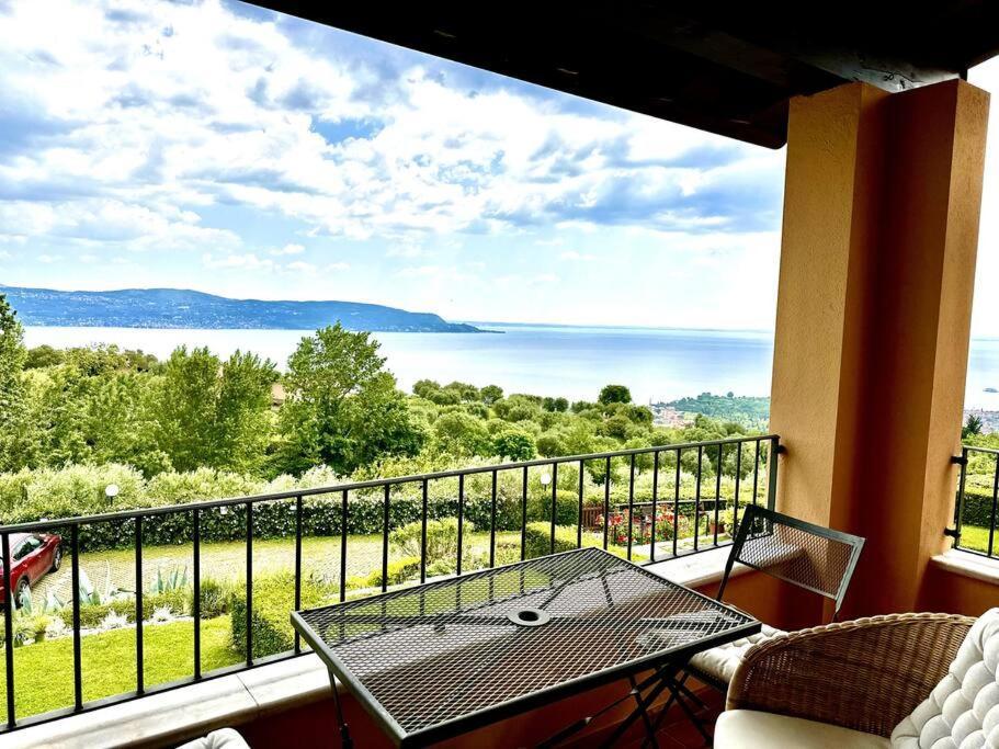 Apartamento Casa Giulia: Un'Oasi Di Pace Toscolano-Maderno Exterior foto