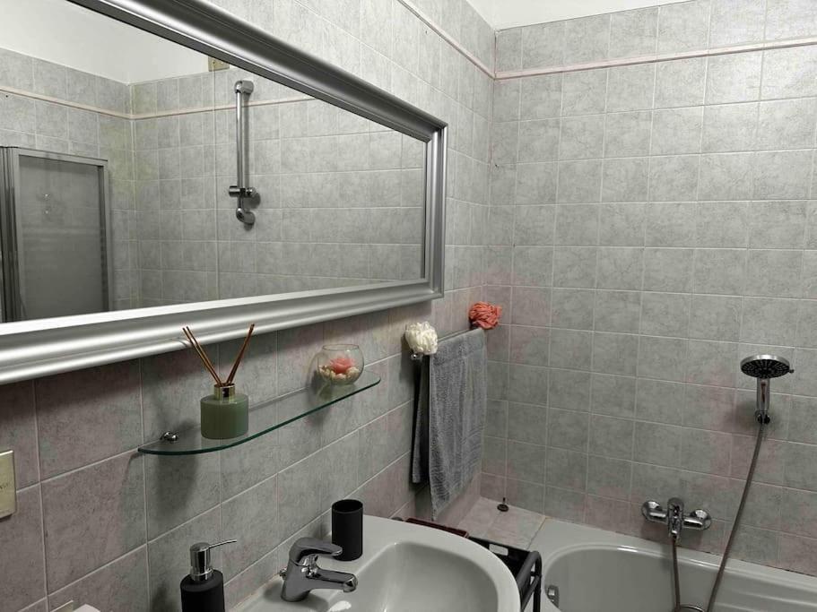 Apartamento Casa Giulia: Un'Oasi Di Pace Toscolano-Maderno Exterior foto