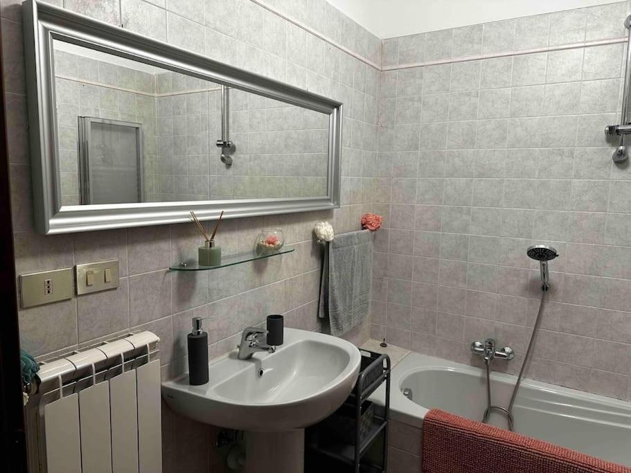 Apartamento Casa Giulia: Un'Oasi Di Pace Toscolano-Maderno Exterior foto